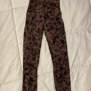 Lulu align maroon tie dye